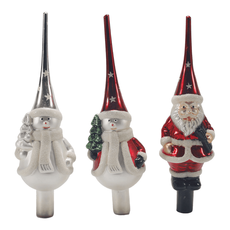 Quán rượu trang trí cây thông Noel bằng kính thủy ngân cổ điển